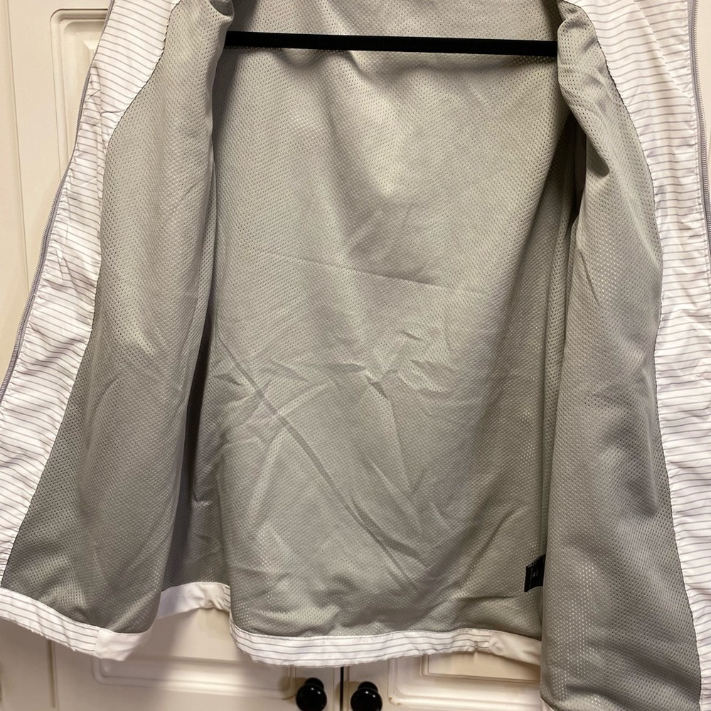 Shirt - Picture 4 of 7